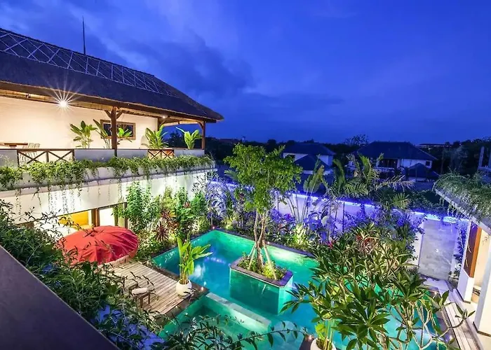 Frangipani Merah At Berawa Villa Canggu